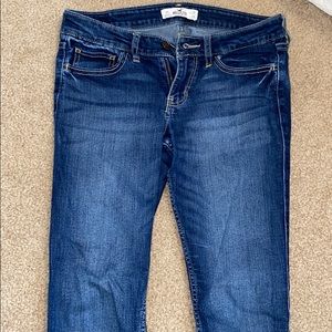 Hollister medium-dark was low rise jeans